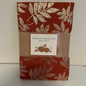 METALLIC RED & GOLD TABLECLOTH Size 52"x 70" - NEW W/ TAG